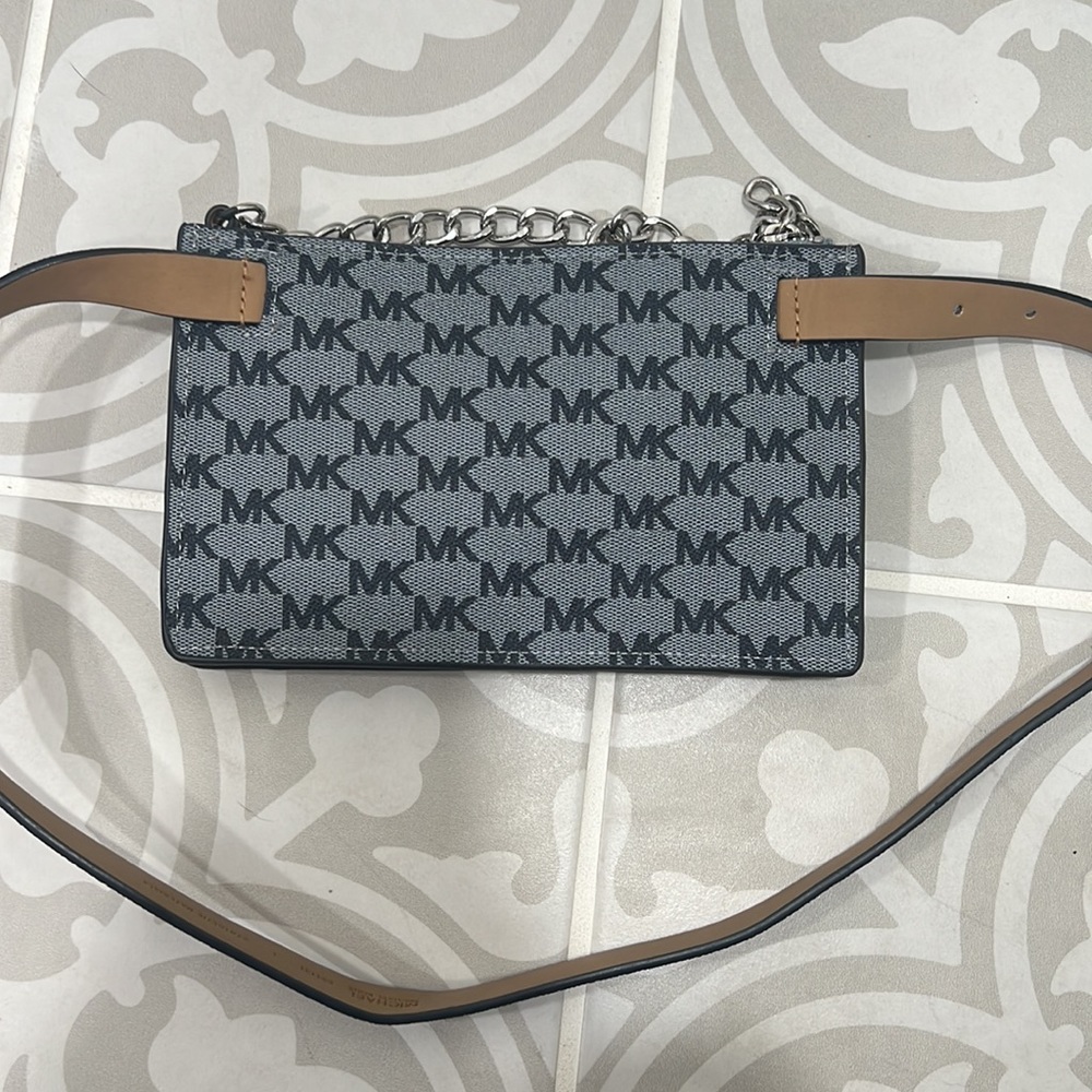 NWOT michael kors belt bag - Picture 4 of 6